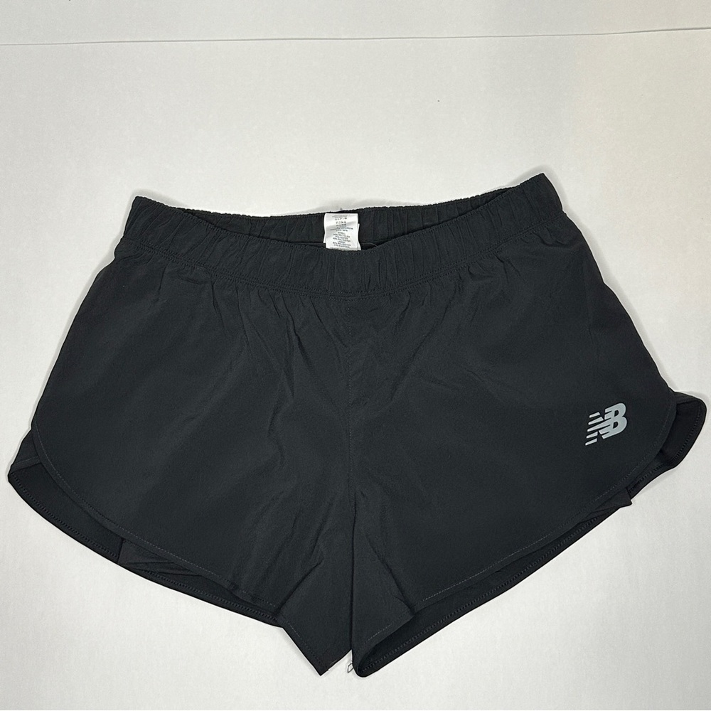 NWT New Balance Womens Black 2-in-1 Sport Running Shorts Size Small WS51465